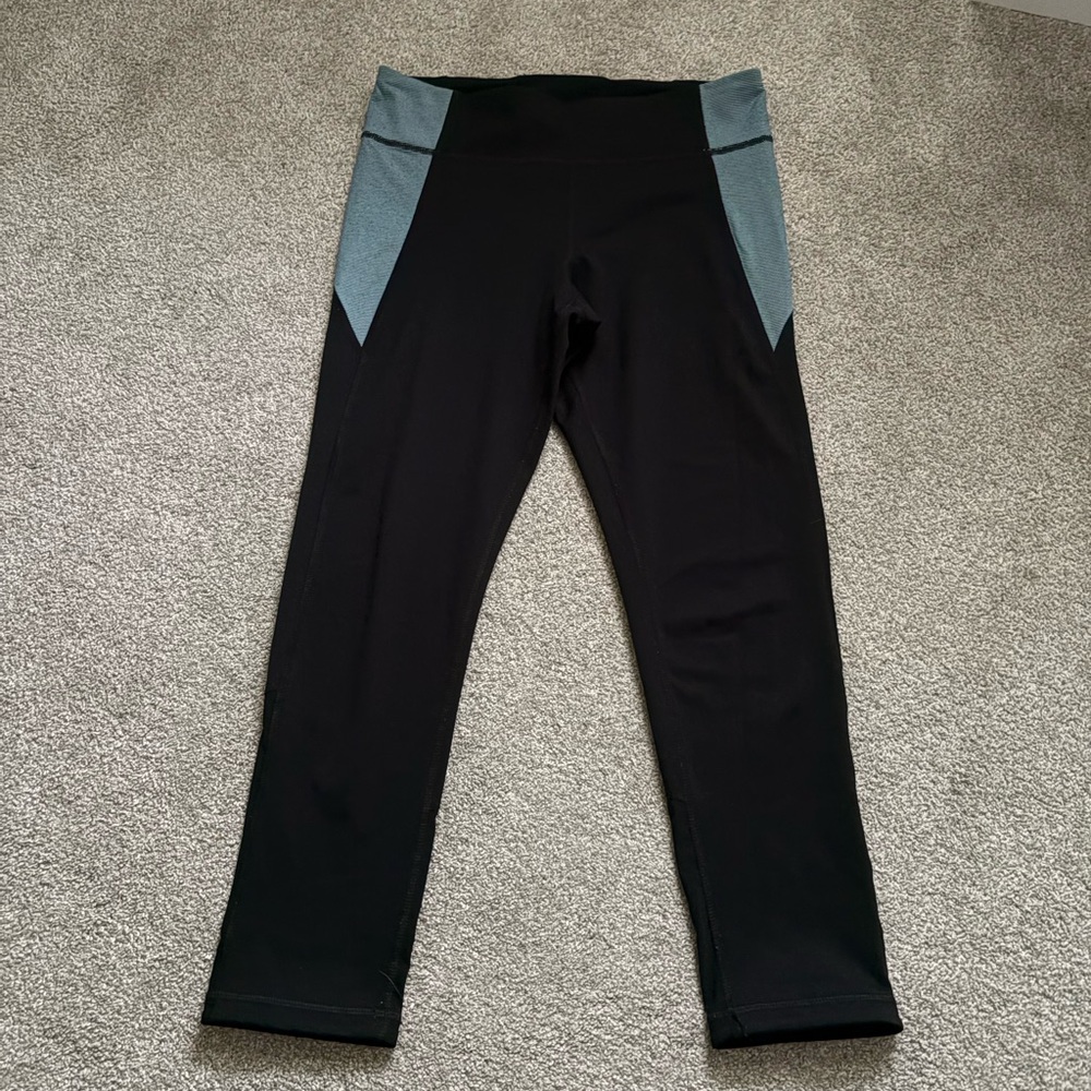 Under Armour Black and Gray Leggings with Stretchy Fit